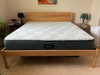 Like new, must sell, King Pompy bedframe and Beautyrest mattress