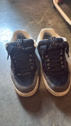 Bershka shoe size 9M