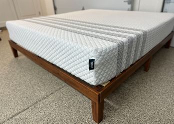 🛏️ CALIFORNIA KING hybrid Memory Foam Mattress - Like New 