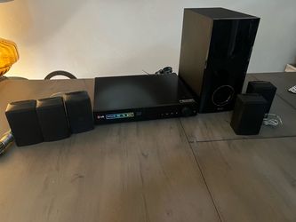 3D Blu-ray Home Theater System LG BH5140S 5.1 Channel 500W Smart TV Tested