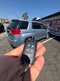 Llaves de autos / car keys and remotes