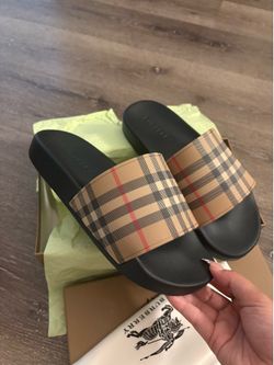 burberry slides