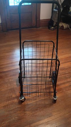 Brand new grocery cart buggy never used new firm price pick up only $35 all sales are final firm price pick up only 865 Ellsworth avenue right off of