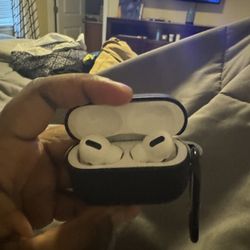 Apple AirPods Pro 2nd Generation with MagSafe Charging Case