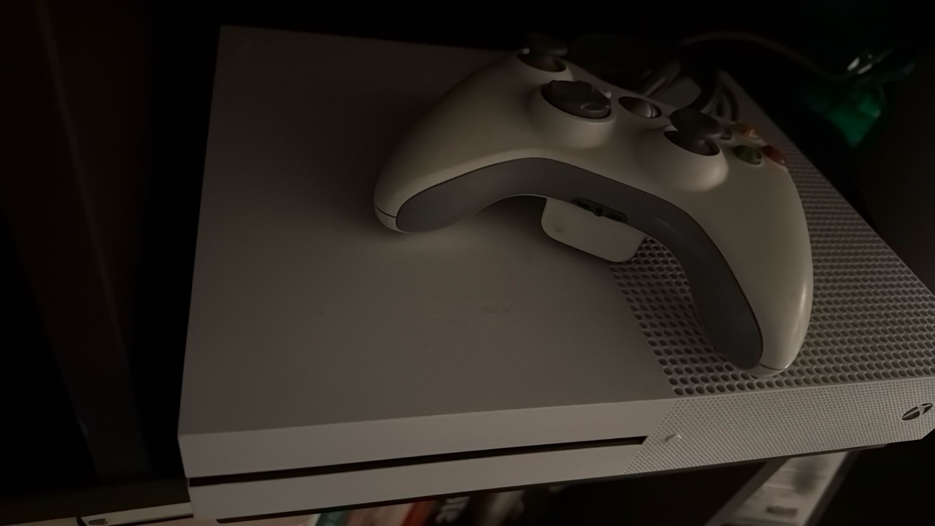 XBOX ONE S / 2 Controllers 🎮🎮