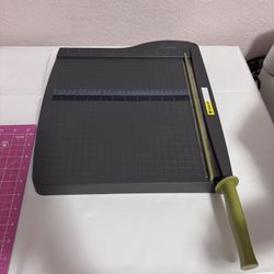 Swingline ClassicCut Lite  Paper Trimmer 12”