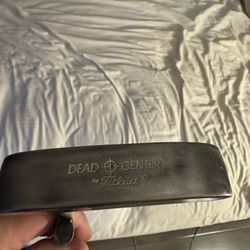 Titles Dead Center SP-201 Putter. 35”. Right Handed. 