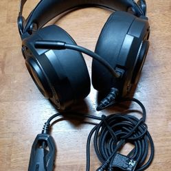 Gaming headphones And Microphone No Issues Working Great 