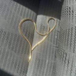 18k Gold Chain (shoot Best Offer)