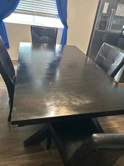 Heavy Dining Table set + 4 chairs $125 OBO