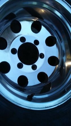 Anybody need polishing I polish aluminium rims. Trucks diesels trucks tanks steps any kind of metal