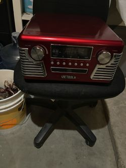 Victrola Haley Retro Record Player