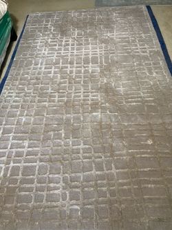 Like-New WEST ELM 5x8’ Beige Area Rug