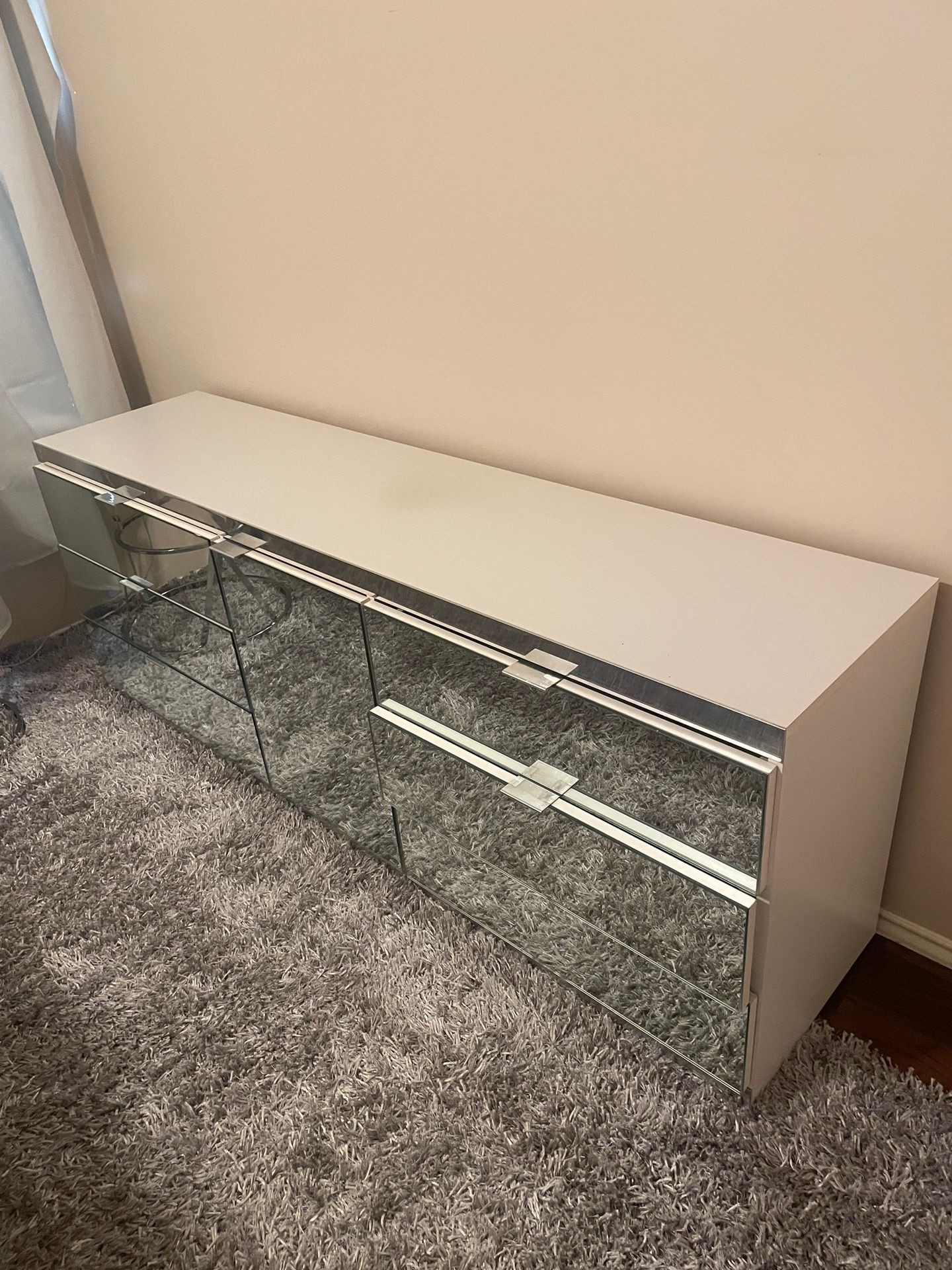 Mirror Dresser - 6 Drawers And Cabinet