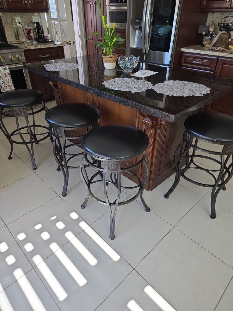 Set Of 4 Stools