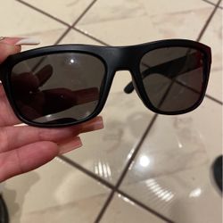 ESSENTIAL POLARIZED SUNGLASSES