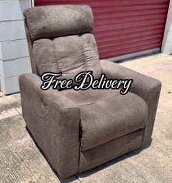 Electric Recliner Chairs Works Perfectly See photos and details