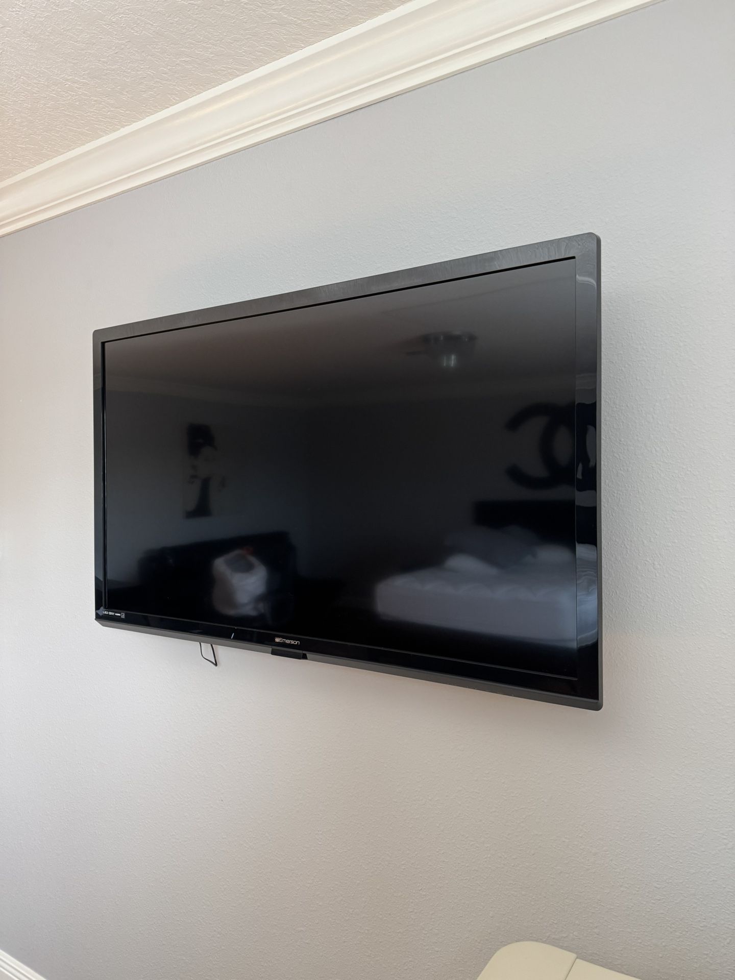 Emerson TV