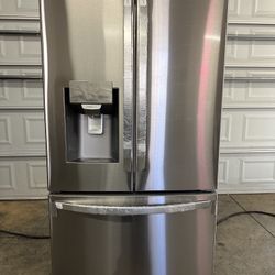 New LG Stainless French Door Refrigerator 