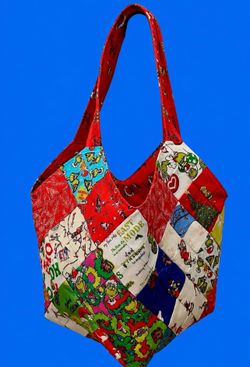The Grinch Mondo Bag NEW