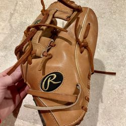 Rawlings Baseball Glove