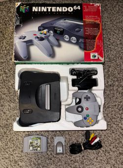 NINTENDO 64 N64 CONSOLE WITH VIDEO GAME & CONTROLLER