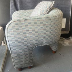 Vintage Tripod Chair 