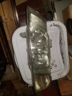 99 honda odyssey headlight left driver side oem