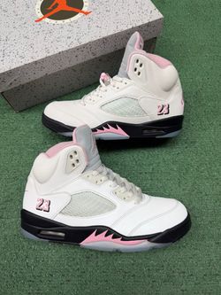 JORDAN 5 MEDIUM SOFT PINK SIZE 9.5