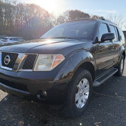 2007 Nissan Pathfinder LE