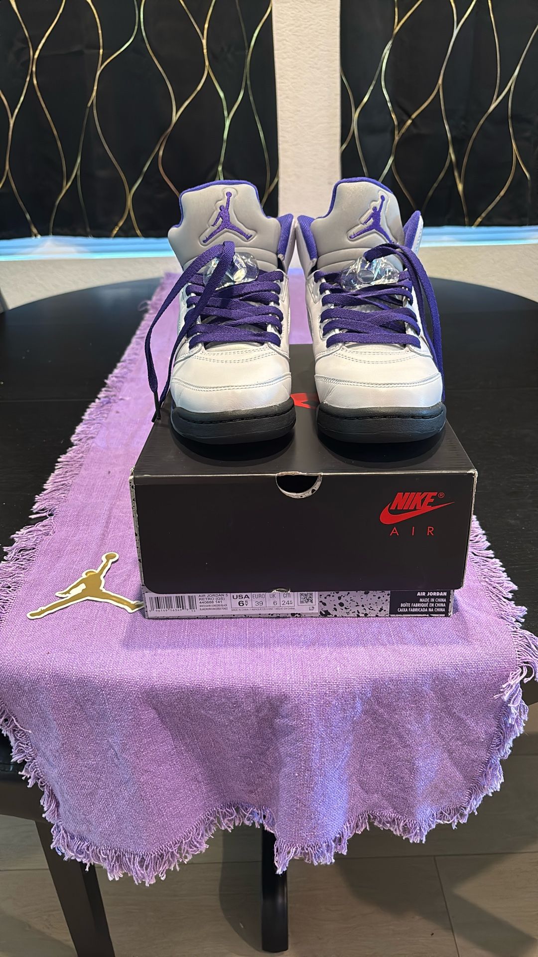Jordan 5 Retro - Almost New