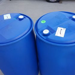 55 Gallon Plastic Drums Closed Top $20 Each
