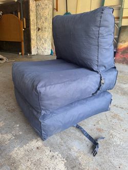 Cushion chair