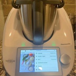 Thermomix with accessories shown in picture. Works great. Only been used 4 times.