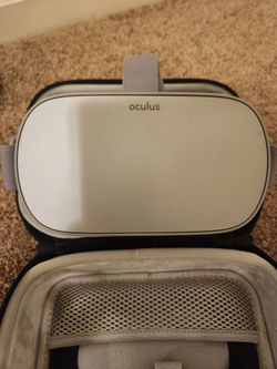 Oculus Go VR Headset with Carrying Case