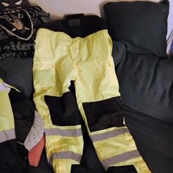 Hi-Vis Insolated Jacket And Bibs 