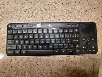 Logitech K700 Media Streamer Bluetooth Keyboard
