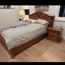 Queen Bed 