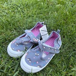 Girls unicorn shoes size 8