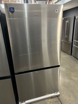 Midea 23 Cu. Ft. Bottom Freezer Refrigerator – Brand New