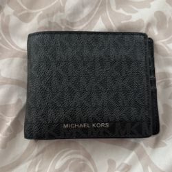 MK mens Wallet Good Condition Used For Only A Few Months