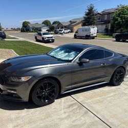 2017 Ford Mustang Ecoboost Premium