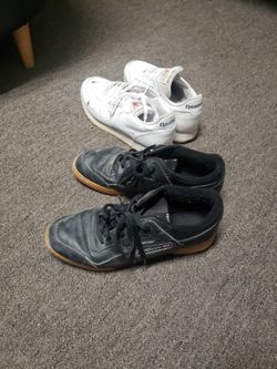 Reebok Classics Size 10 Black And White Pair