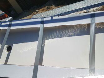 Brand new shower pen