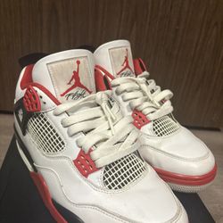 Jordan 4 Fire Red