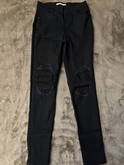 Levi High Rise Skinny Jeans 28