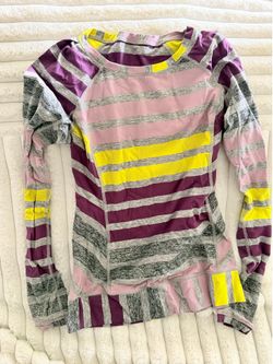 Lululemon work out shirt