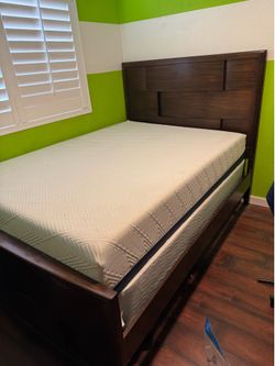 Full Size - Wood Bed frame, Mattress, & Box Spring