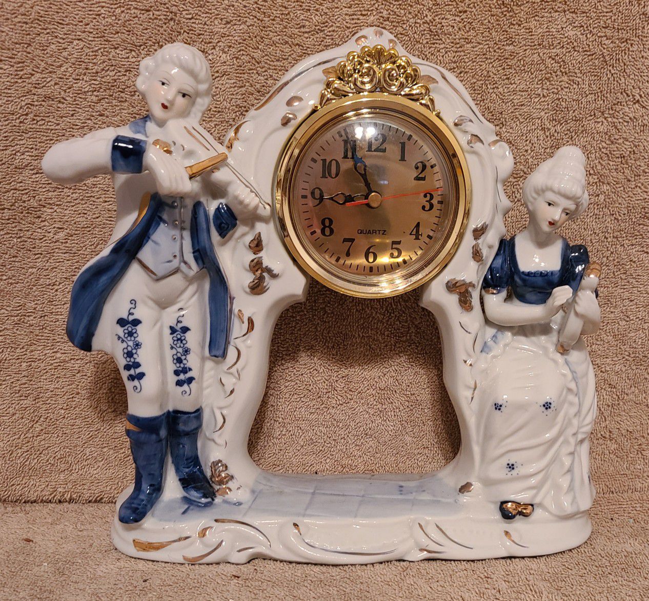  Clock Colonial Clock