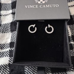 Vince Camuto Earring 